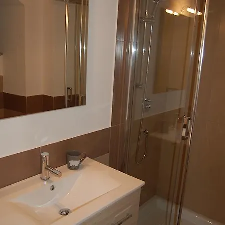 Il Nocciolo Bed & Breakfast Bard